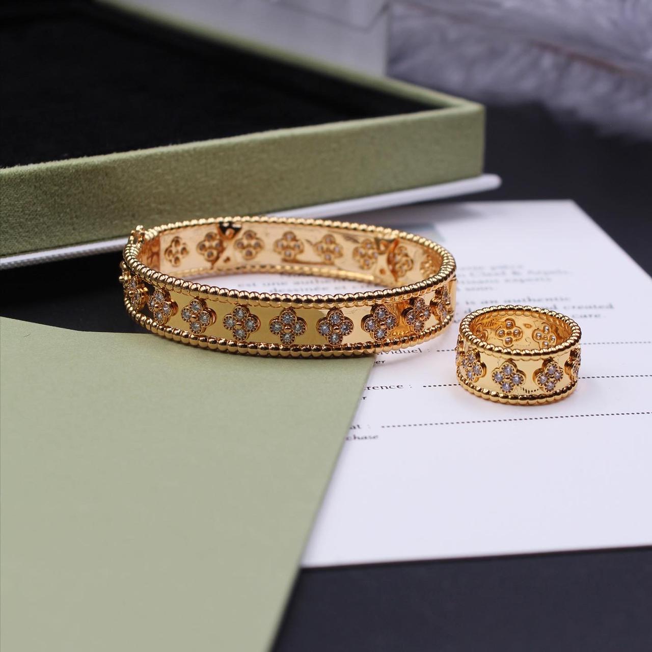 18K Yellow Gold Clover Motif Pavé Diamond Bangle and Matching Ring Set