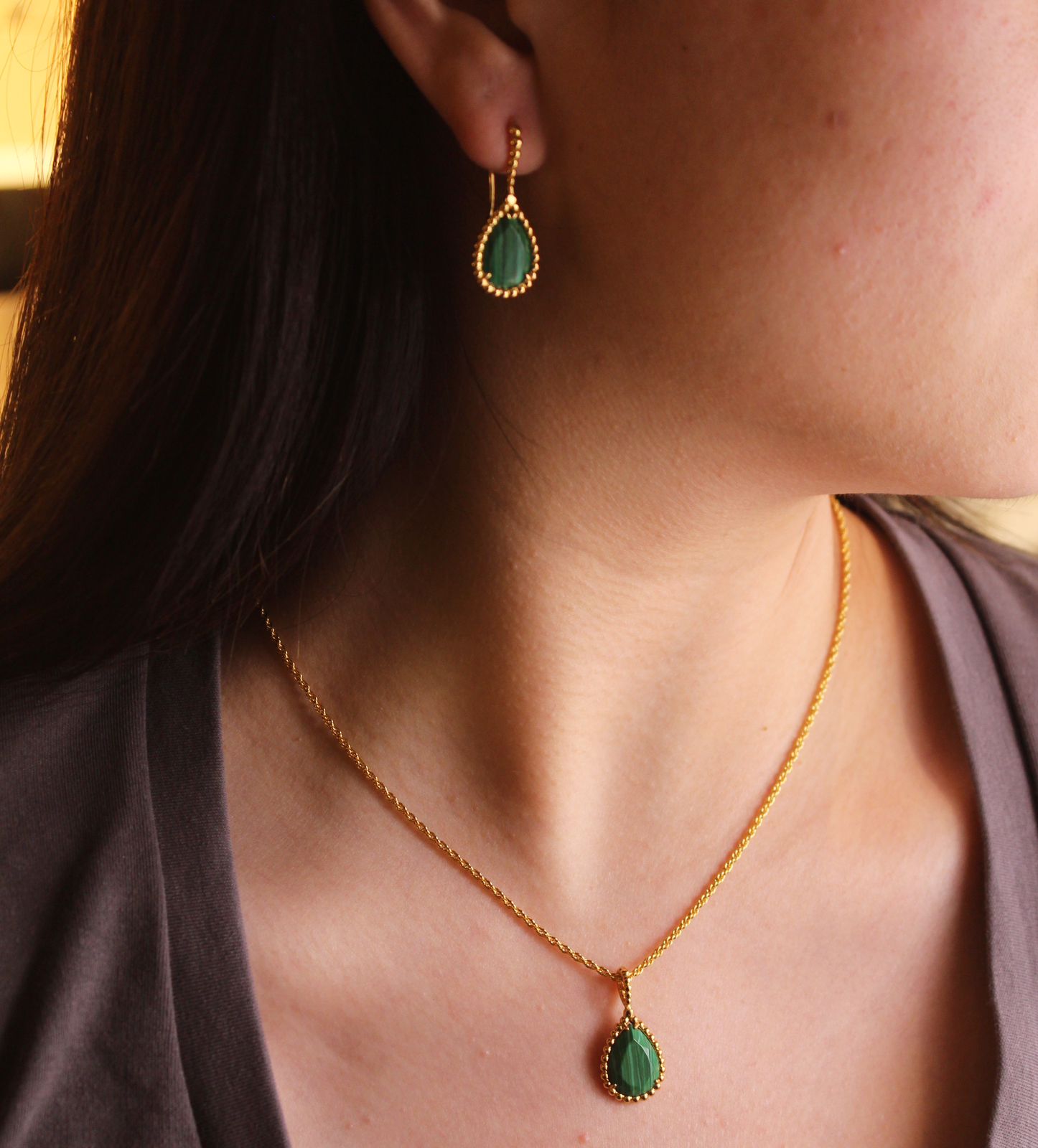 Serpent Bohème Malachite Pendant Necklace and Earrings Suite in 18K Yellow Gold