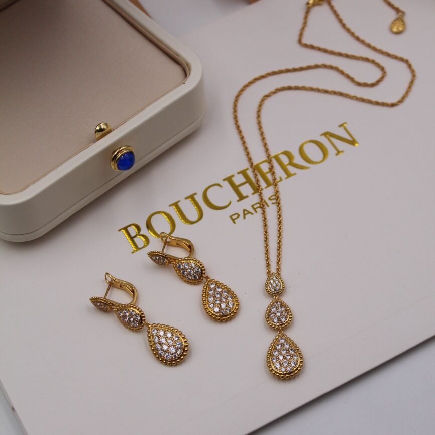 Boucheron Serpent Bohème Pavé Diamond Pendant Necklace and Drop Earrings Suite in 18K Yellow Gold