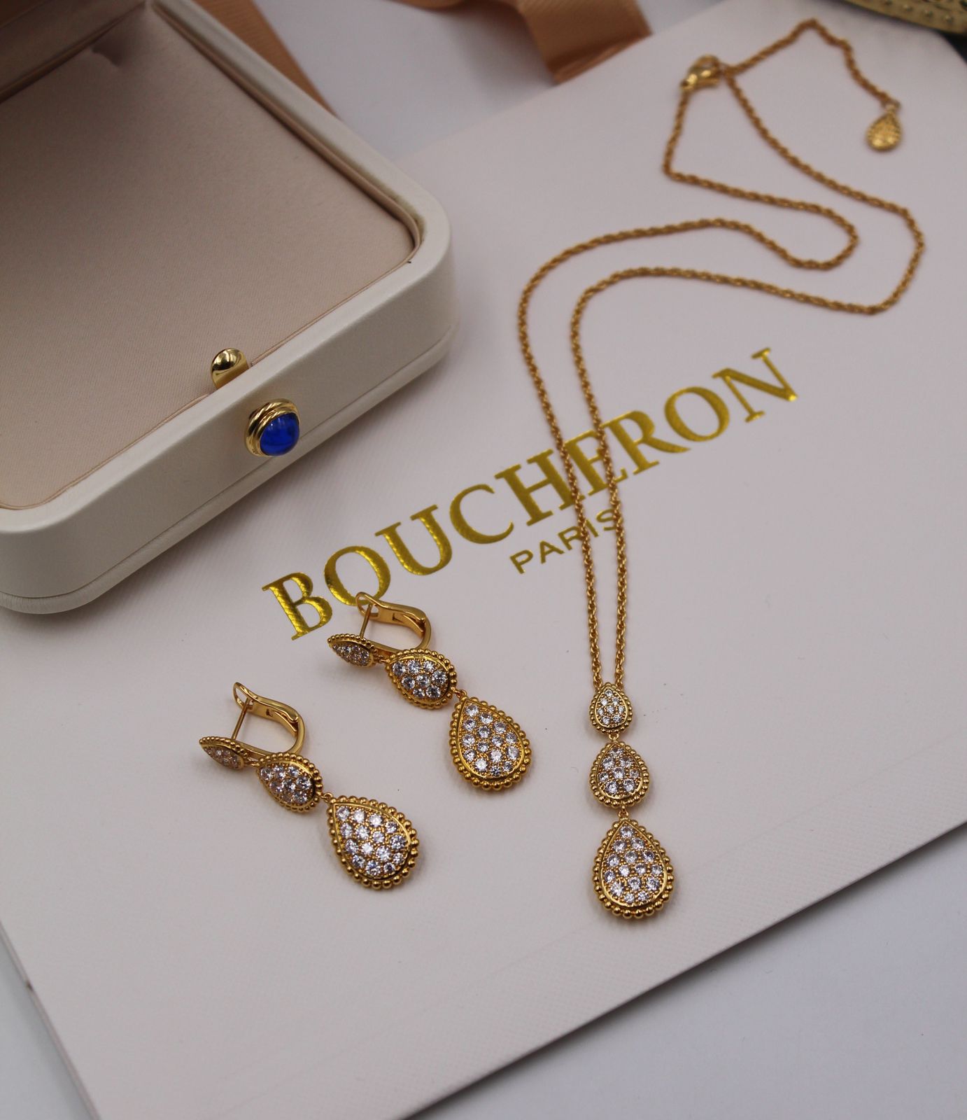 Boucheron Serpent Bohème Pavé Diamond Pendant Necklace and Drop Earrings Suite in 18K Yellow Gold