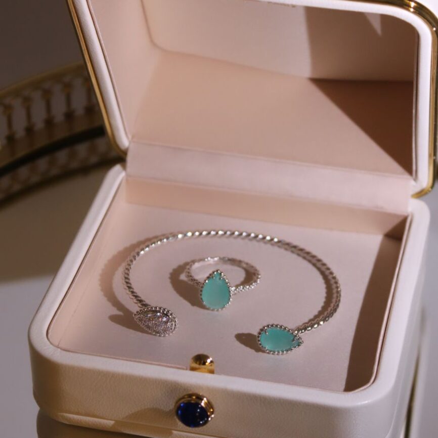 Serpent Bohème Aquaprase and Diamond High Jewelry Set in 18K White Gold