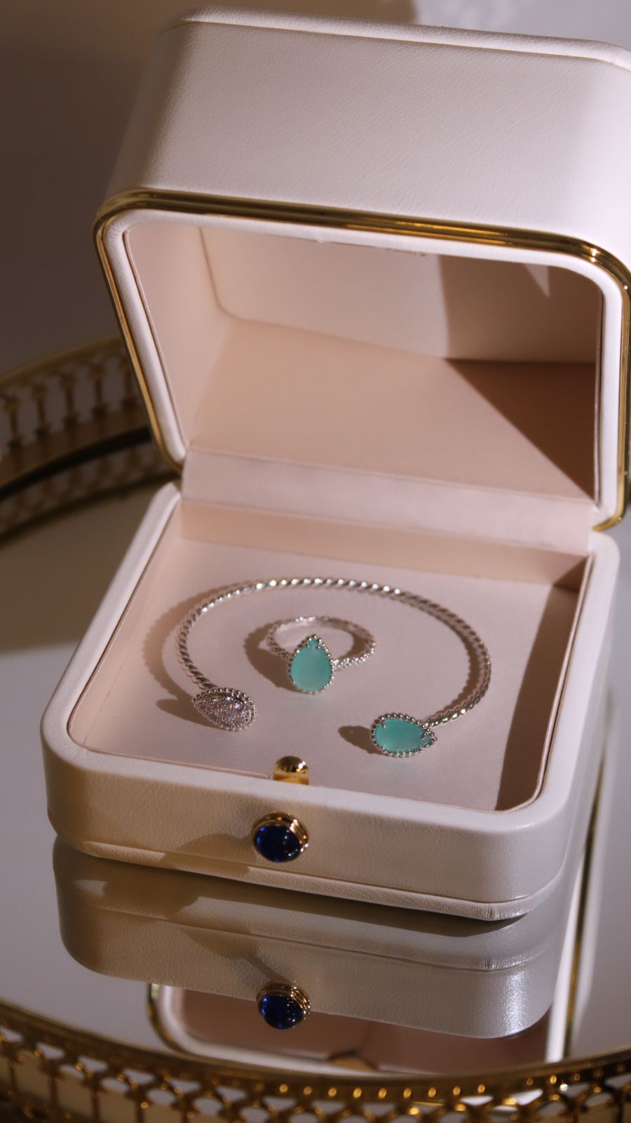 Serpent Bohème Aquaprase and Diamond High Jewelry Set in 18K White Gold
