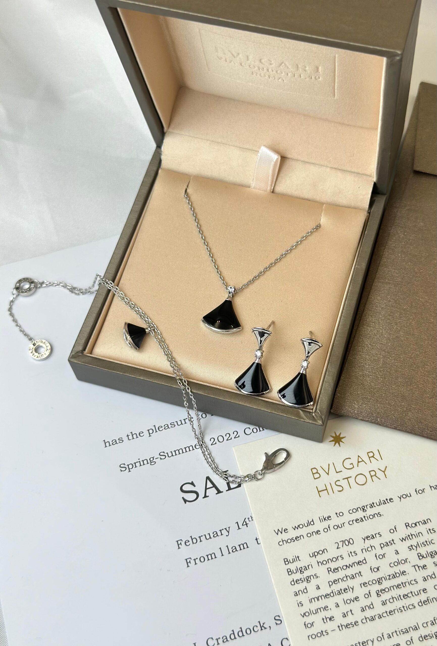 Bvlgari Divas' Dream High Jewelry Set in White Gold with Onyx and Diamonds