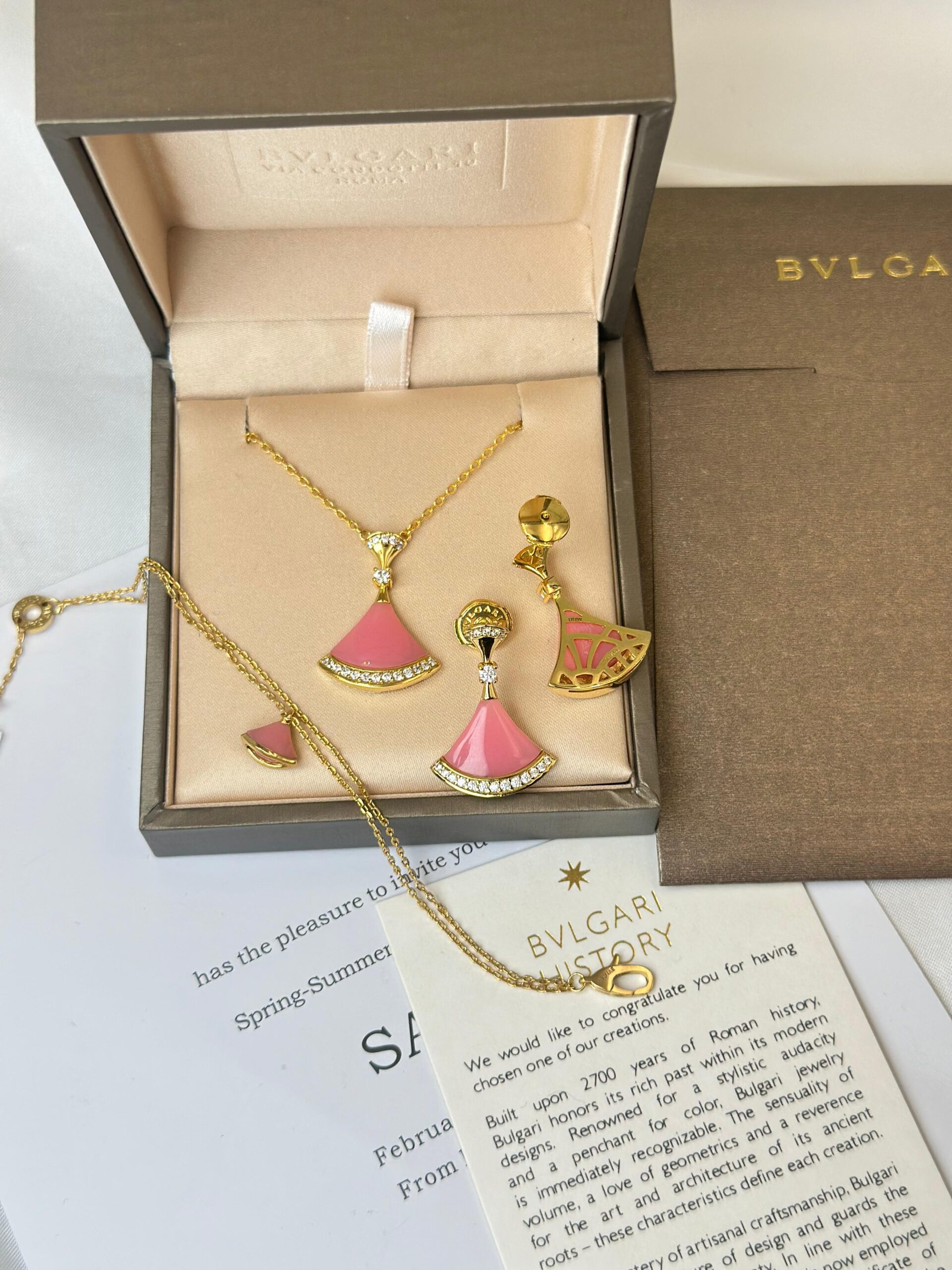 Bvlgari Divas' Dream 18K Yellow Gold Pink Opal and Diamond Parure