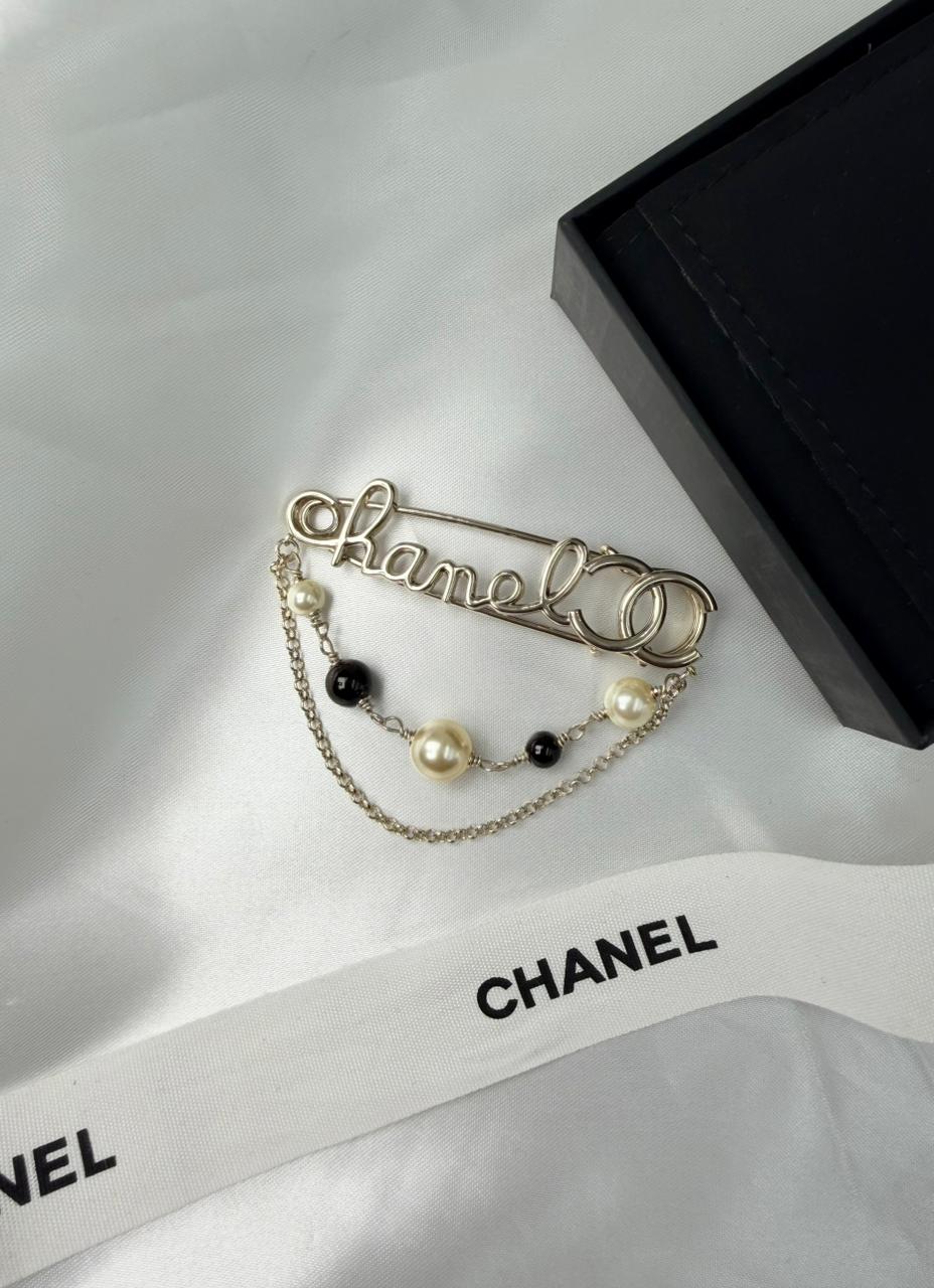 Chanel Haute Joaillerie Signature Script & Pearl Safety Pin Brooch