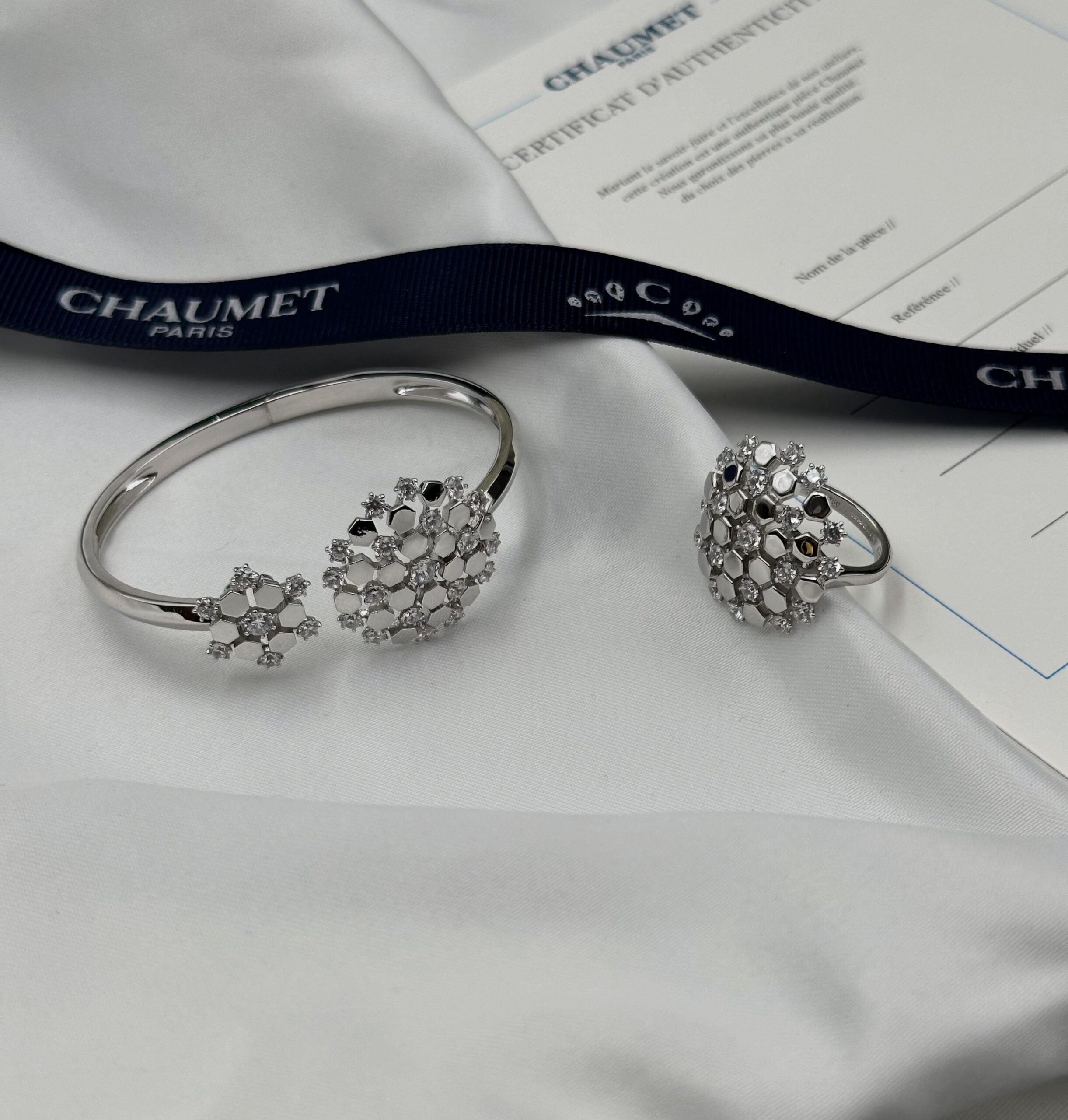 Chaumet Bee My Love Diamond-Pave White Gold Haute Joaillerie Suite
