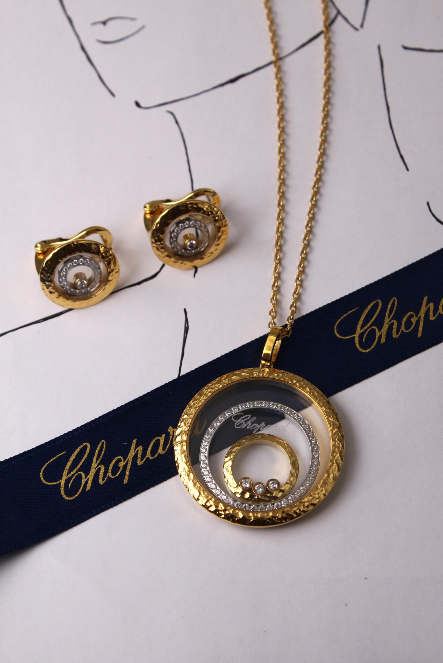 Chopard Happy Diamonds Hammered Yellow Gold and Diamond Pendant & Cufflinks Set