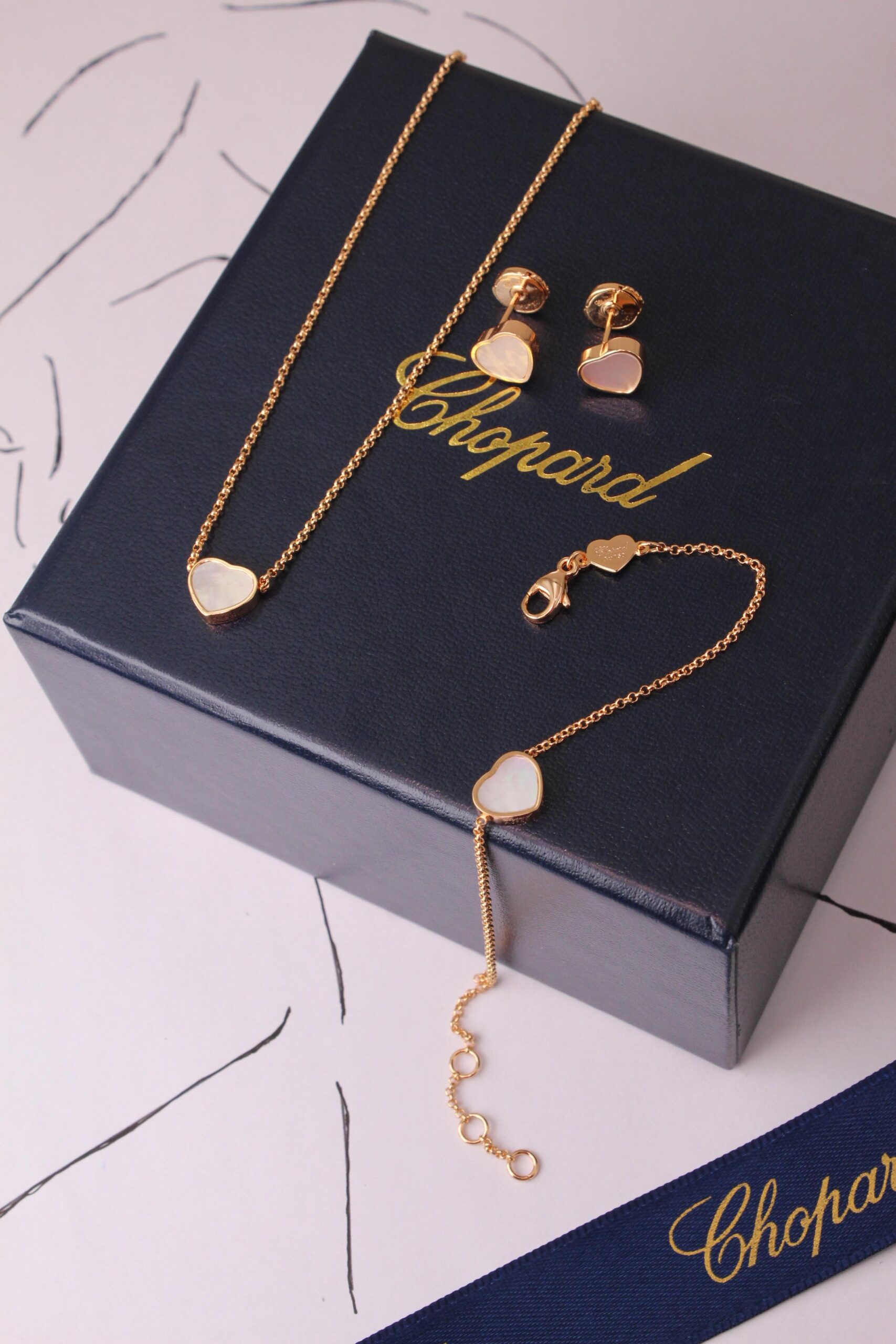 Chopard Happy Hearts Mother-of-Pearl Rose Gold Parure