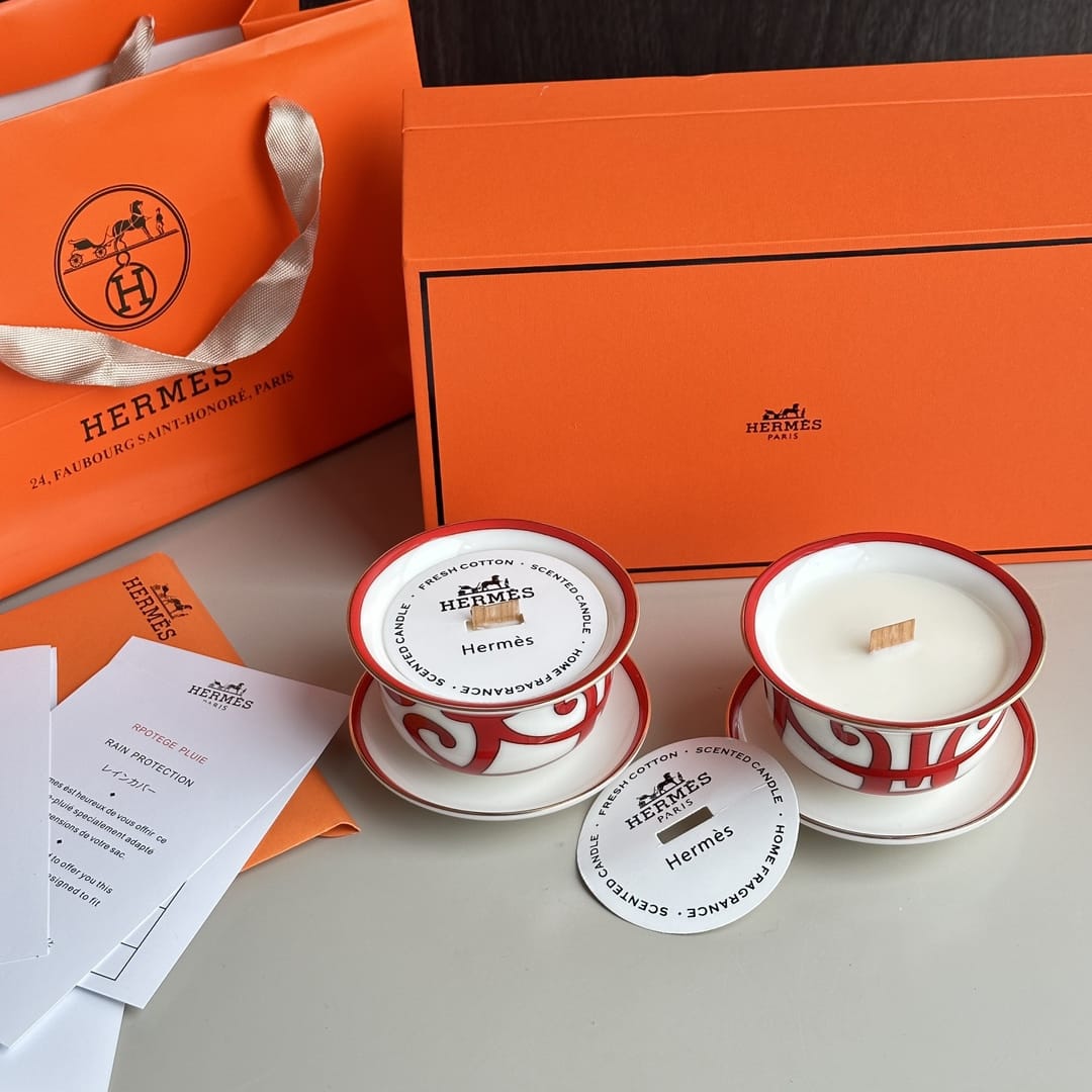Hermès À Travers les Champs Scented Porcelain Candle Set