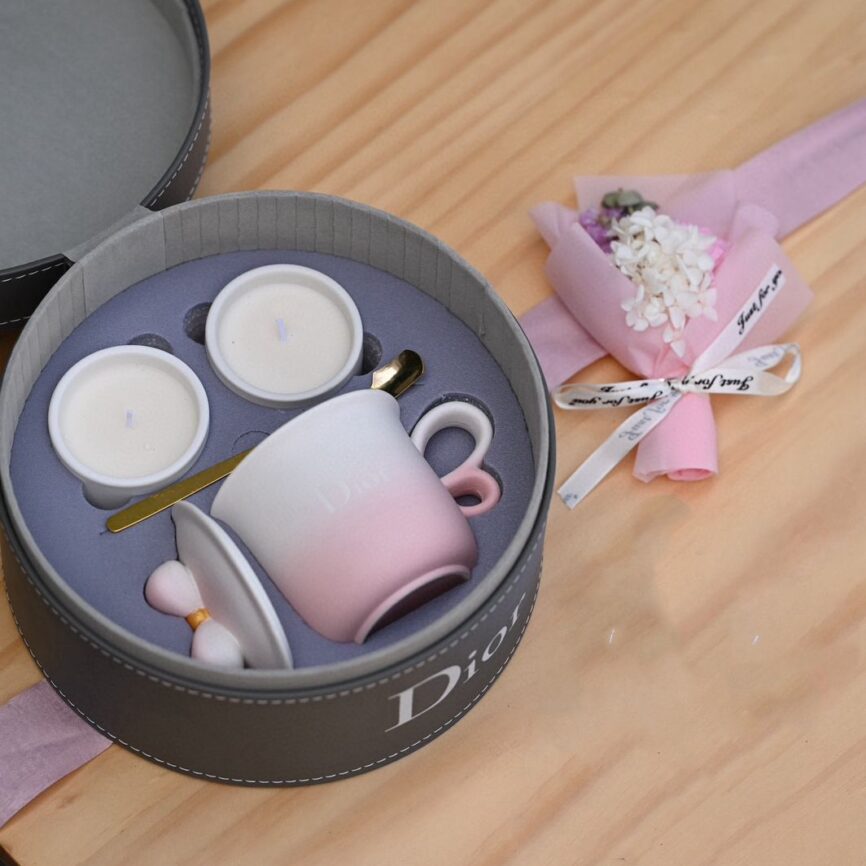 Signature Ombré Ceramic Mug & Golden Spoon Gift Set