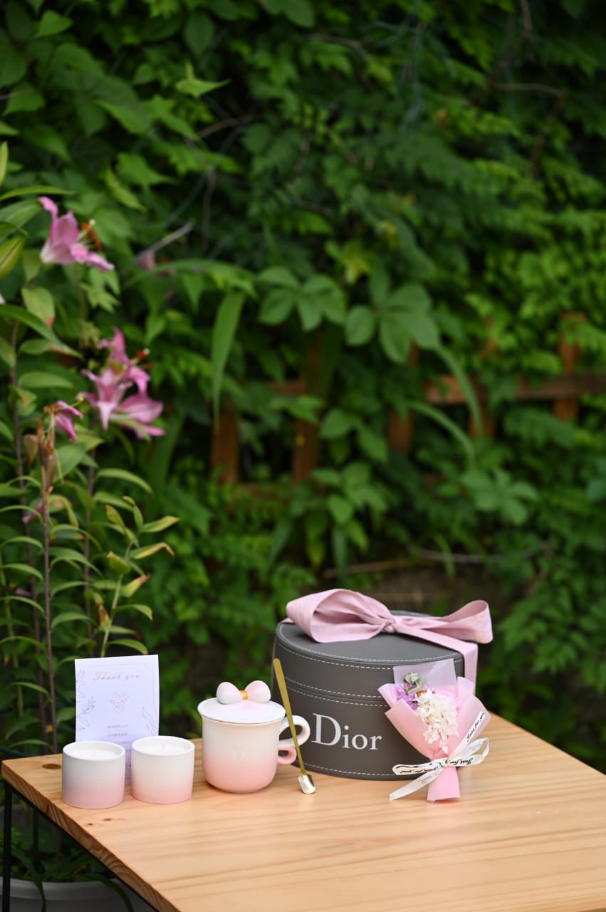 Luxe Gold-Accent Dessert Spoon & Afternoon Tea Set