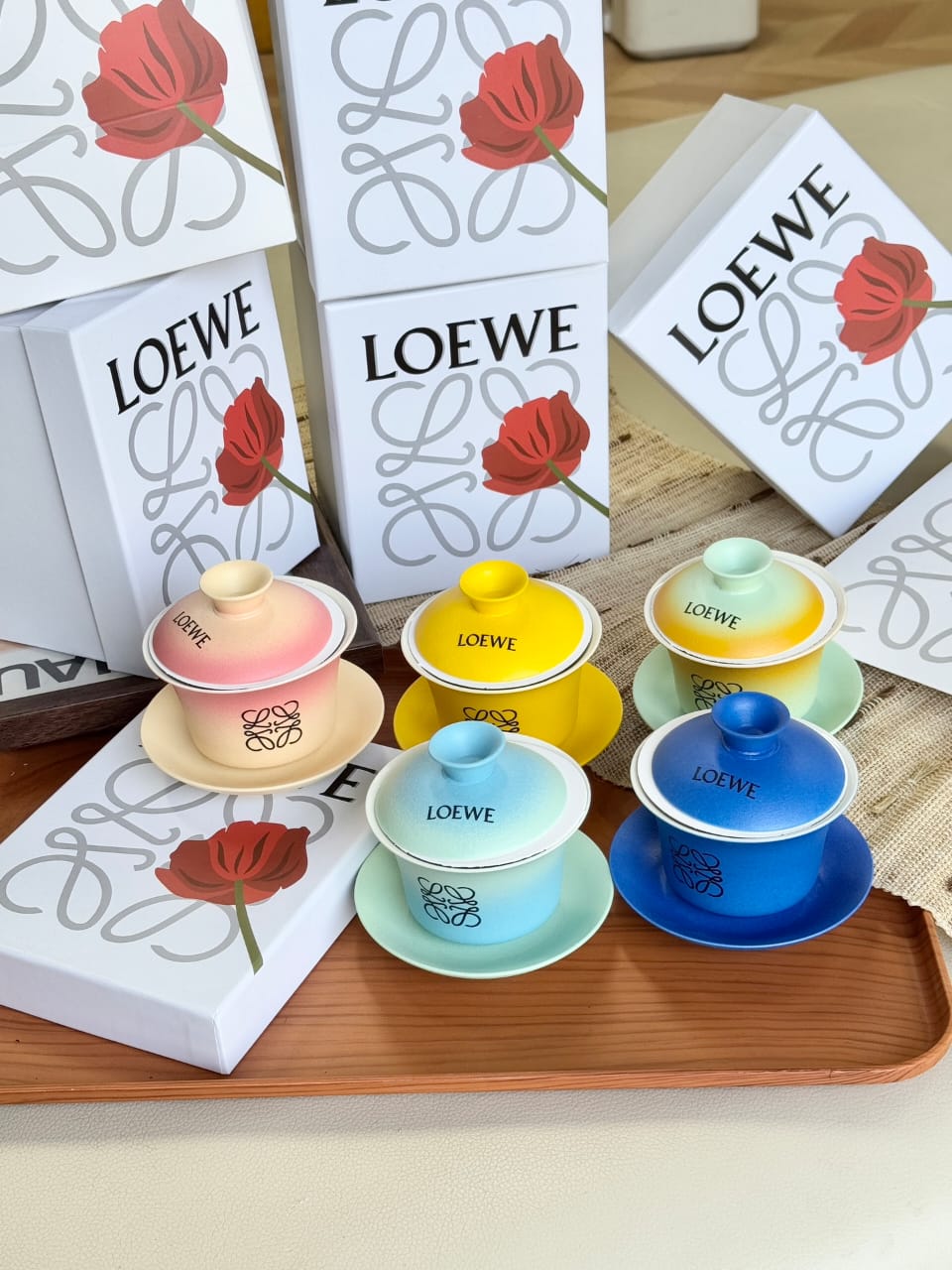 Loewe Artisanal Ombré Porcelain Gaiwan Tea Set