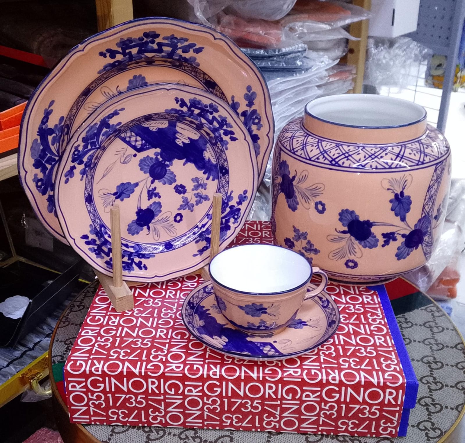 Ginori 1735 Oriente Italiano Porcelain Collection
