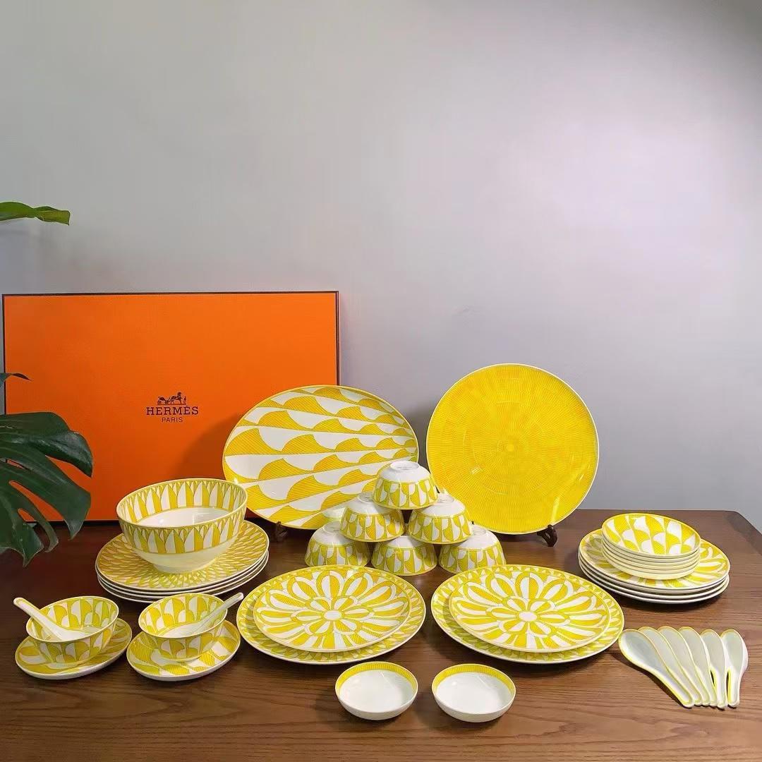 Soleil d’Hermès Radiant Fine Porcelain Dinnerware Collection