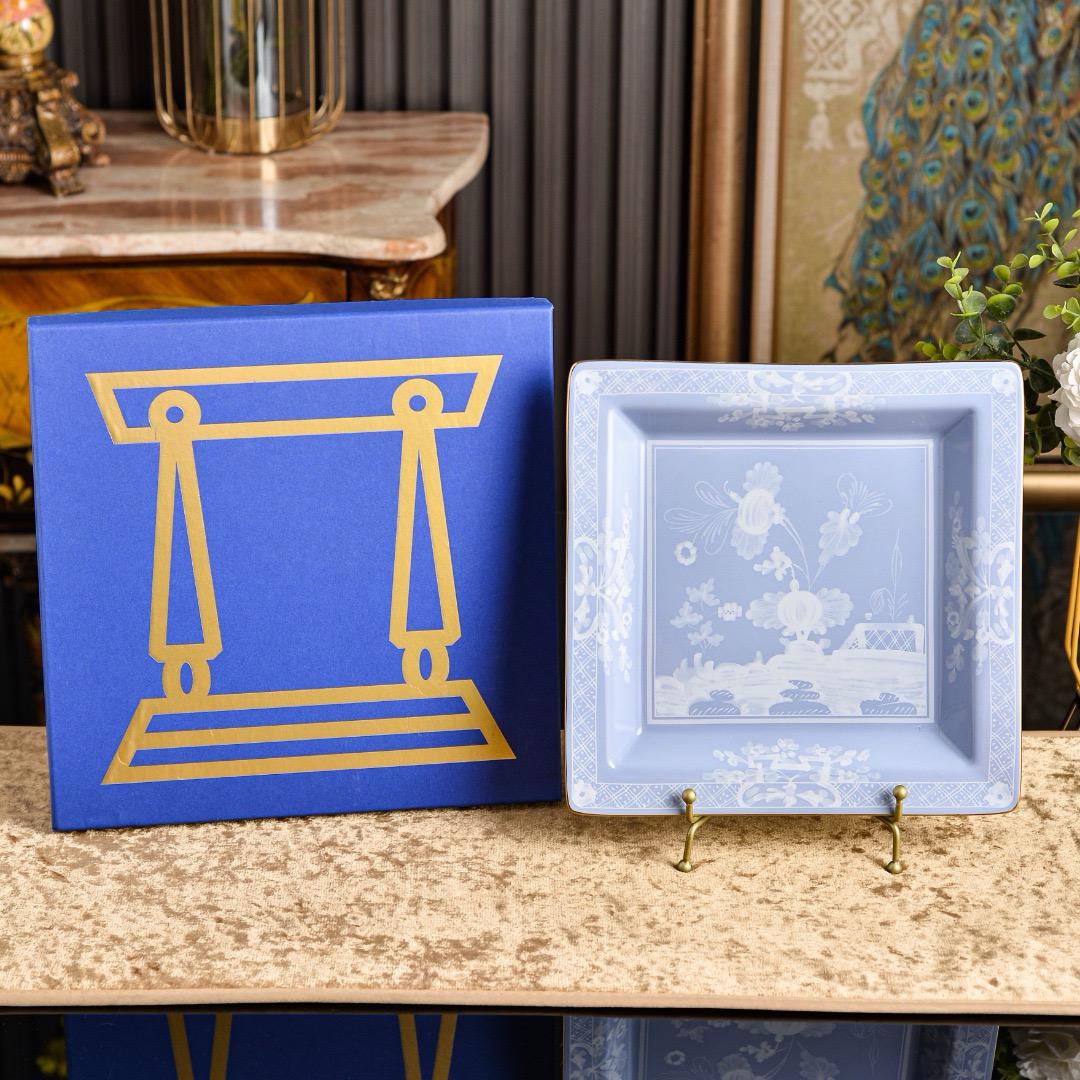 Chinoiserie Periwinkle Blue Fine Porcelain Square Tray Set