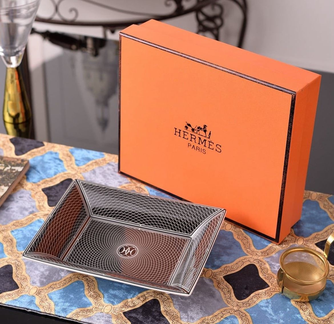 Hermès Artisanal Geometric Porcelain Valet Tray & Presentation Set