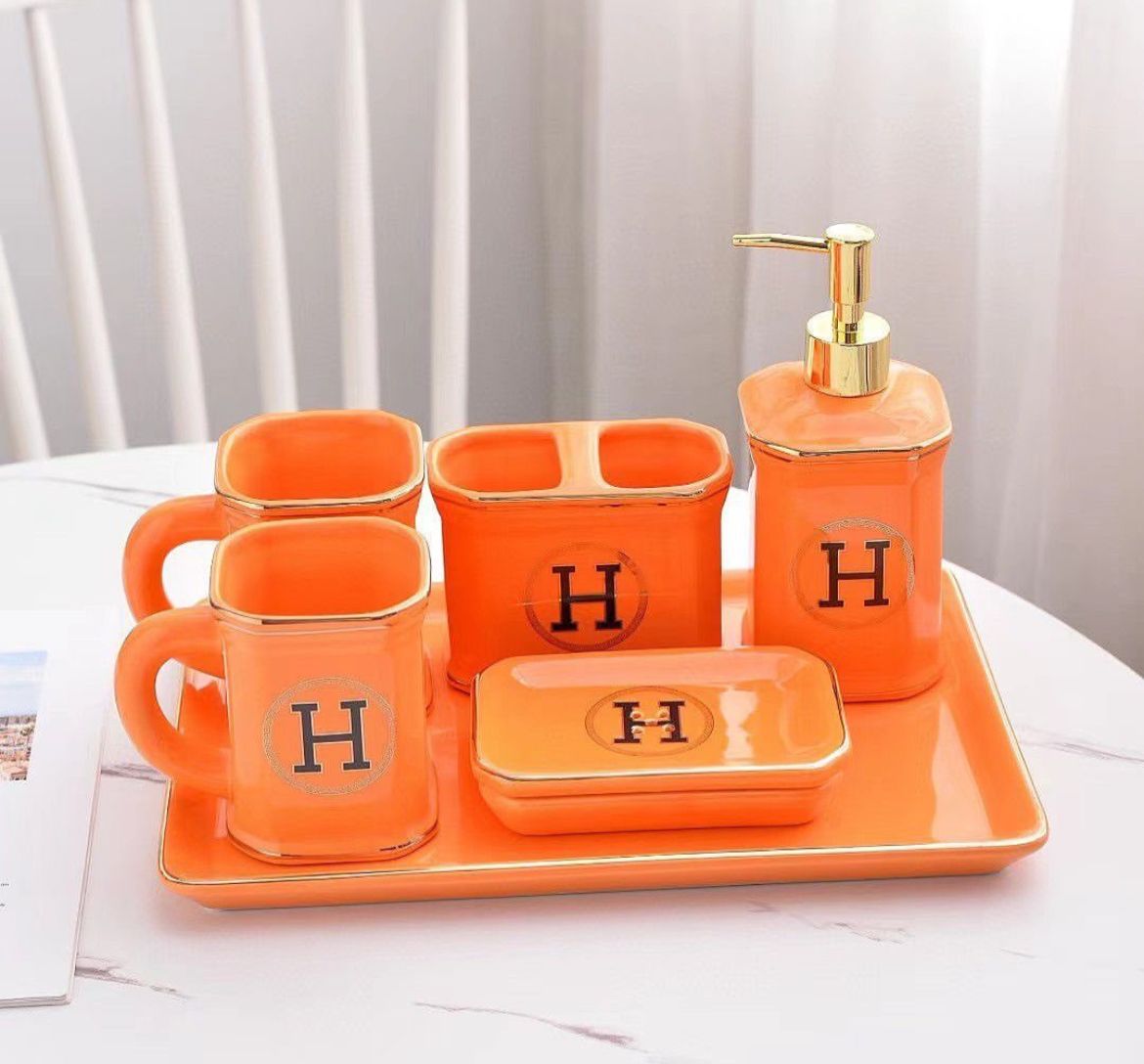 Hermès-Inspired Orange Ceramic Bathroom Vanity Set