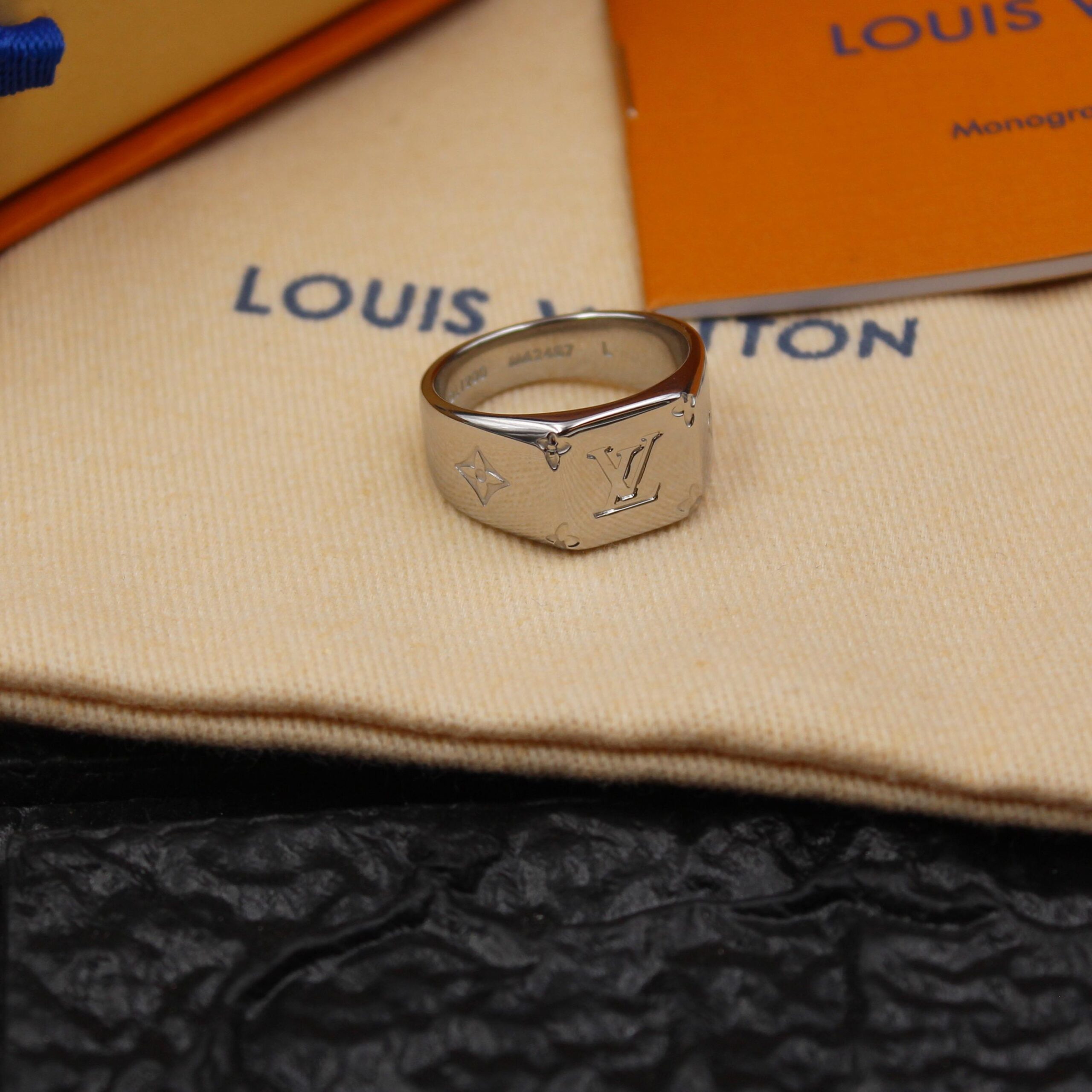Louis Vuitton Monogram Signet Ring in Polished Silver-Tone Finish
