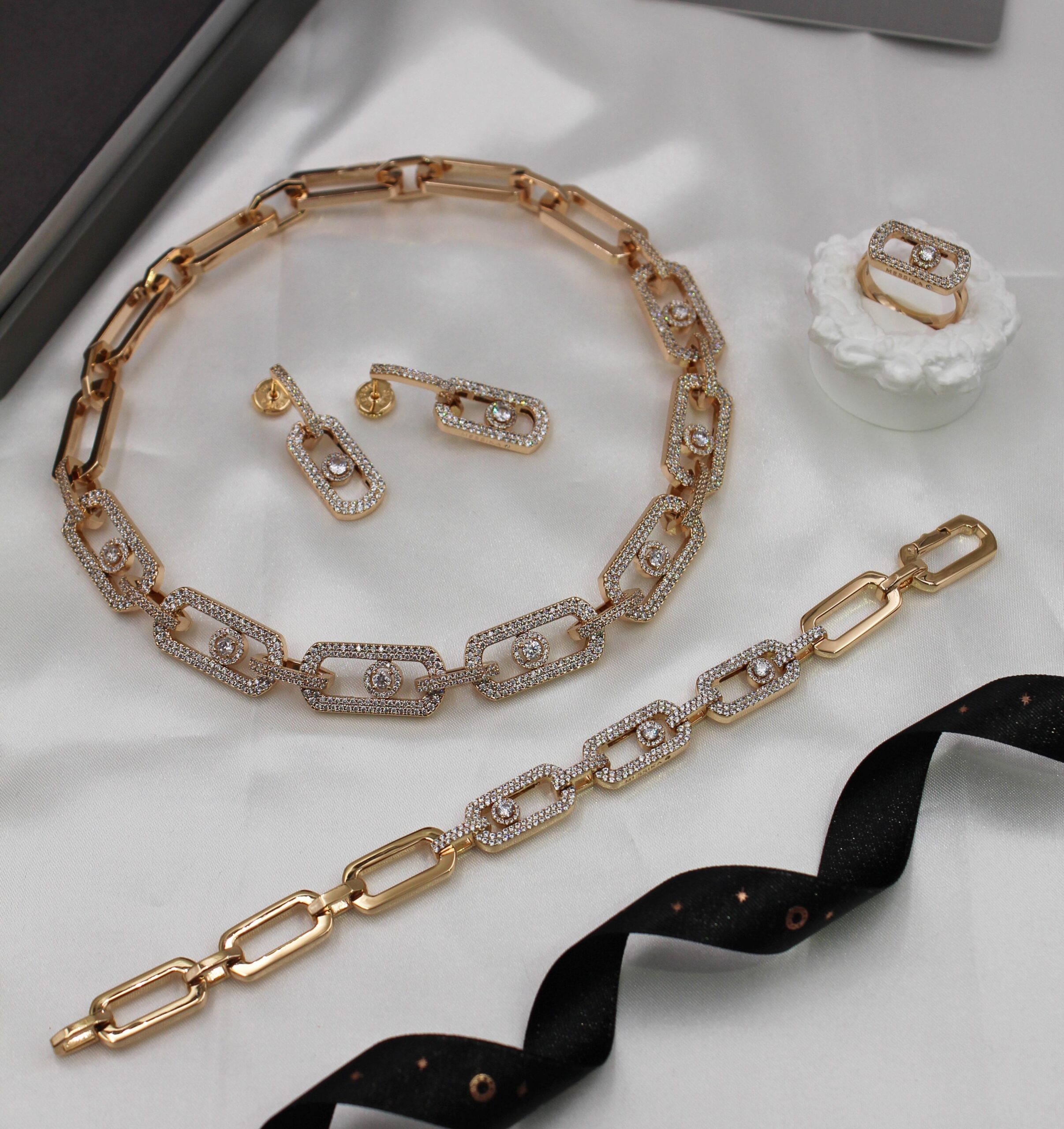 Messika Move Link Diamond & 18K Yellow Gold Haute Joaillerie Suite