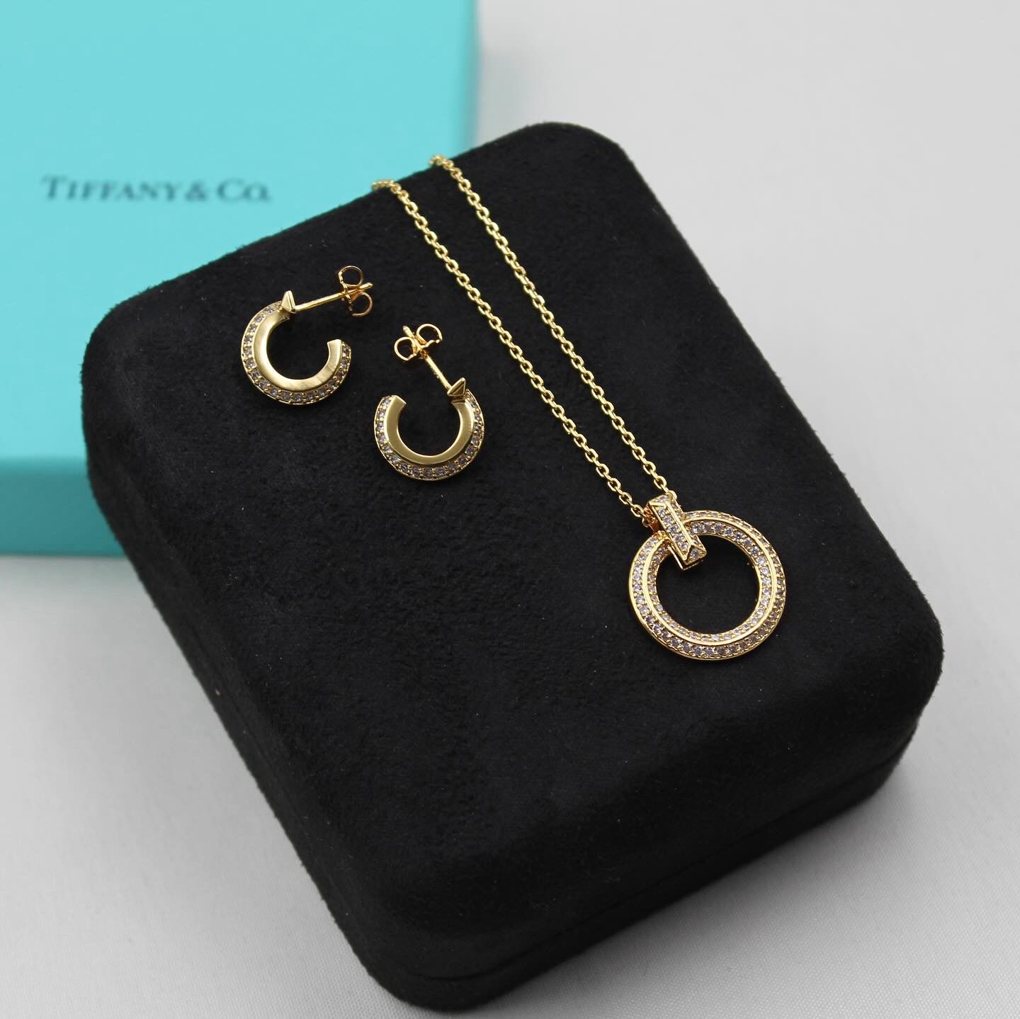 Tiffany & Co. 18K Yellow Gold Pavé Diamond Circle Pendant Necklace and Hoop Earrings Set