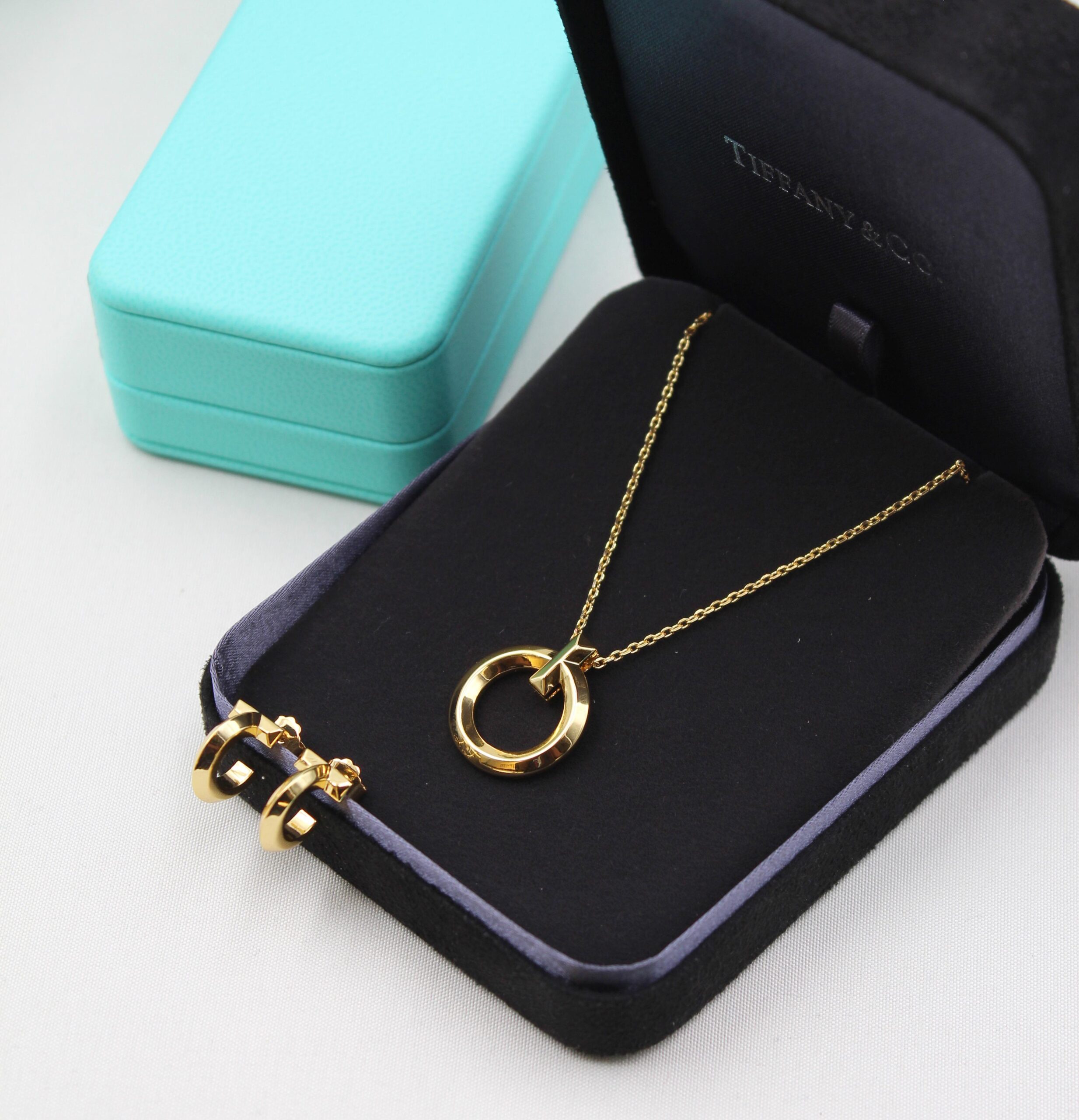 Tiffany & Co. 18K Yellow Gold T-Square Pendant Necklace and Hoop Earring Ensemble