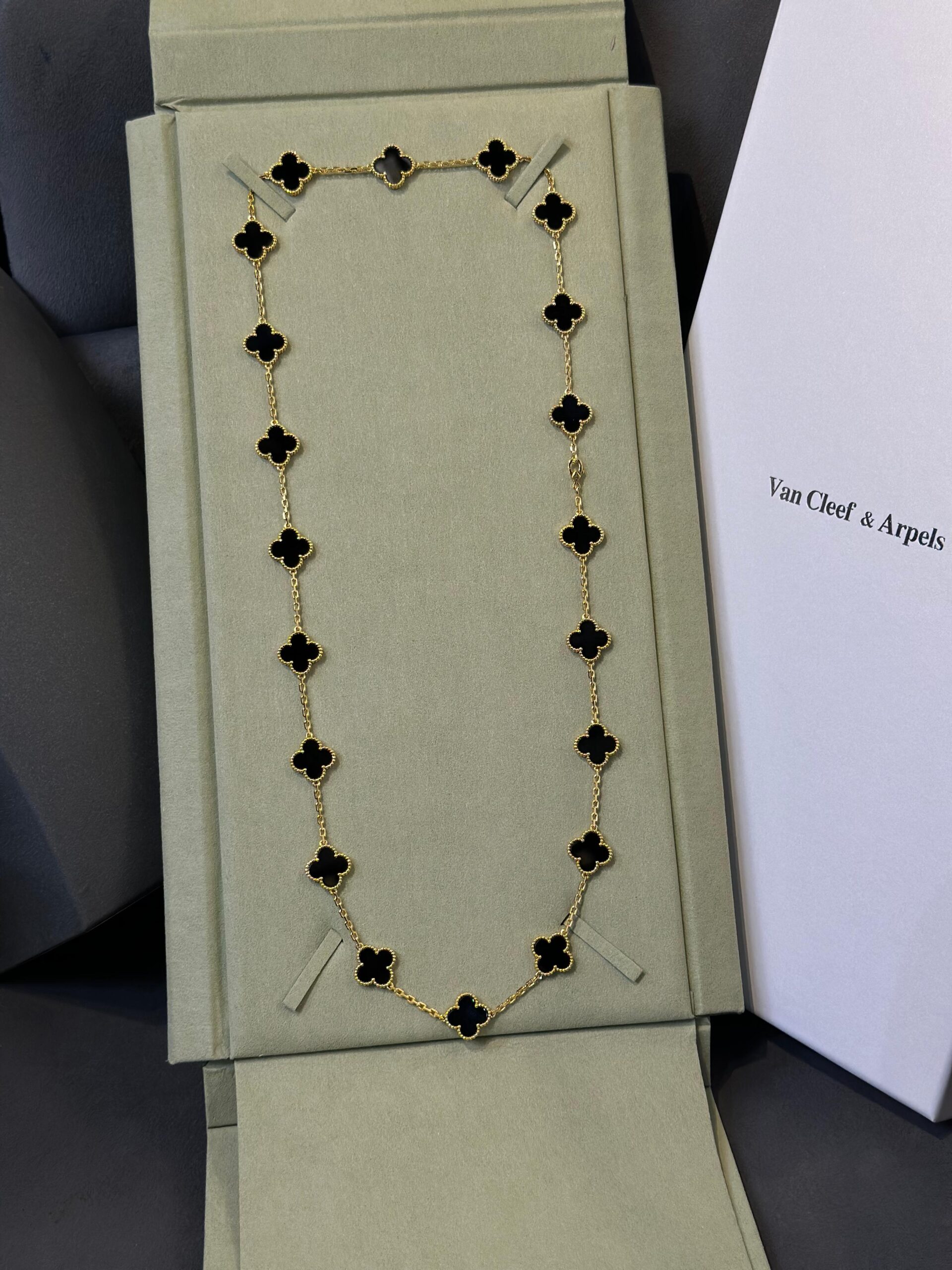 Van Cleef & Arpels Vintage Alhambra 20-Motif Yellow Gold and Onyx Long Necklace