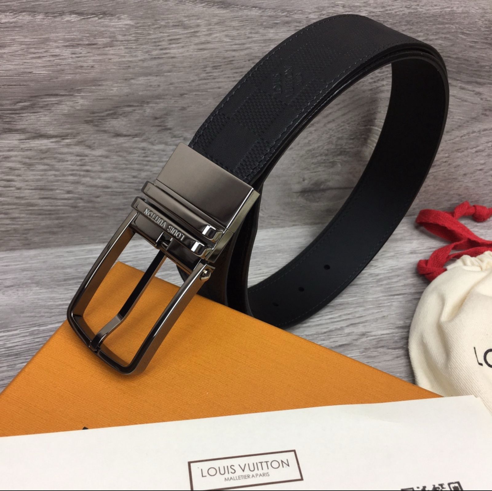 Louis Vuitton Damier Infini Reversible Belt in Black Matte Hardware