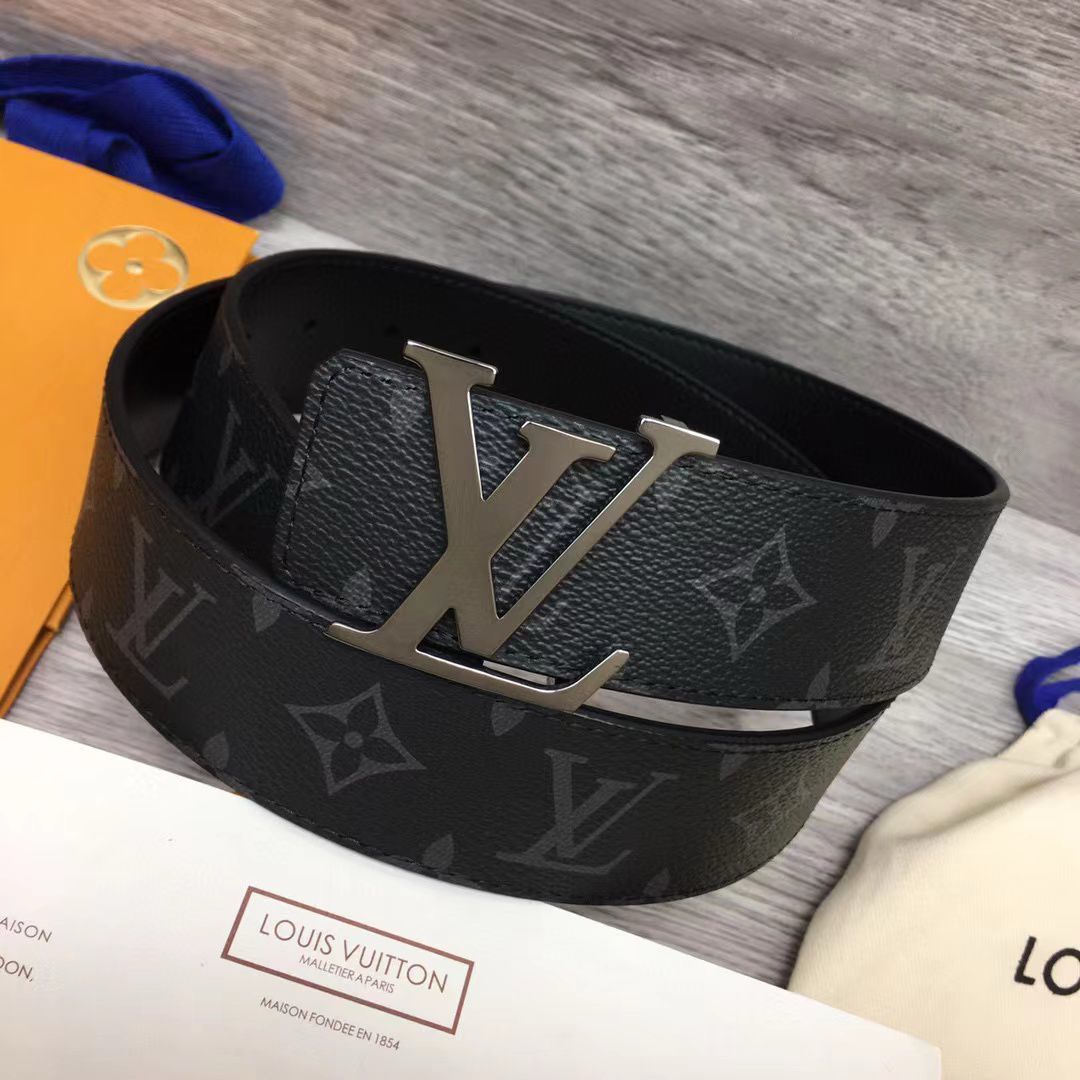 Louis Vuitton Monogram Eclipse LV Initiales Belt