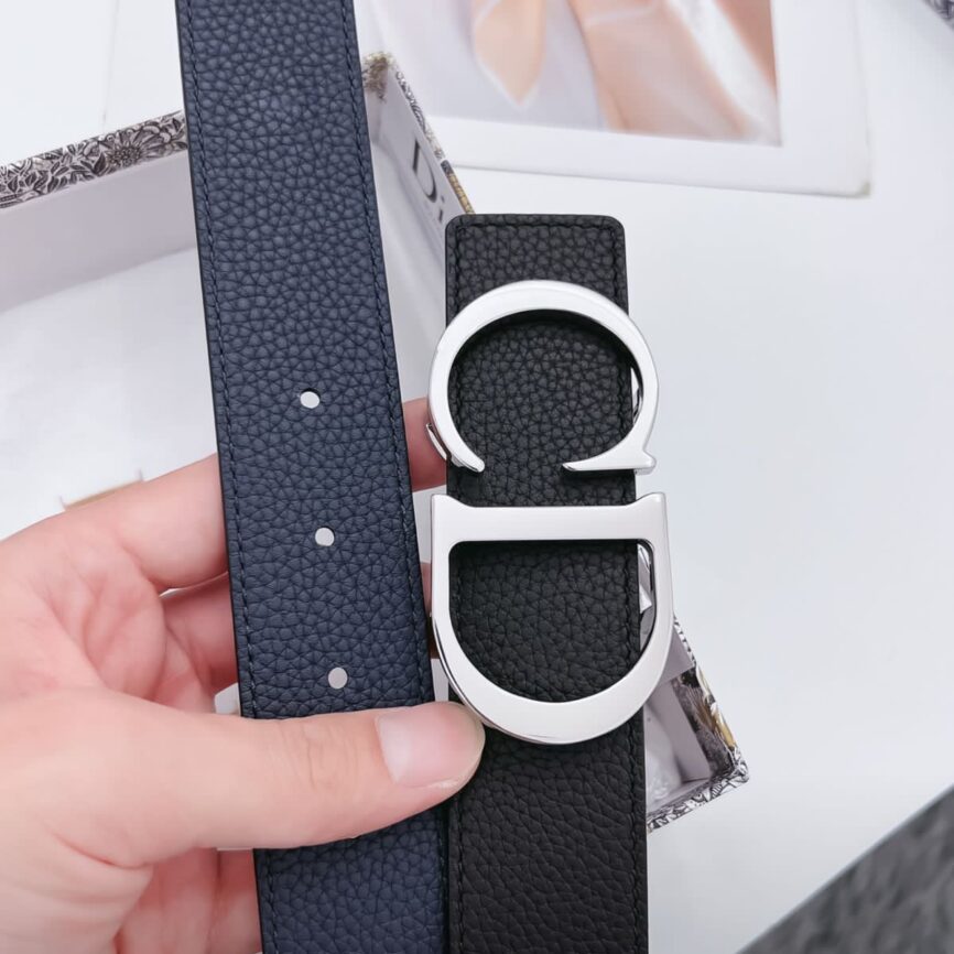 CD Icon Reversible Grained Leather Belt with Silver-Tone Buckle