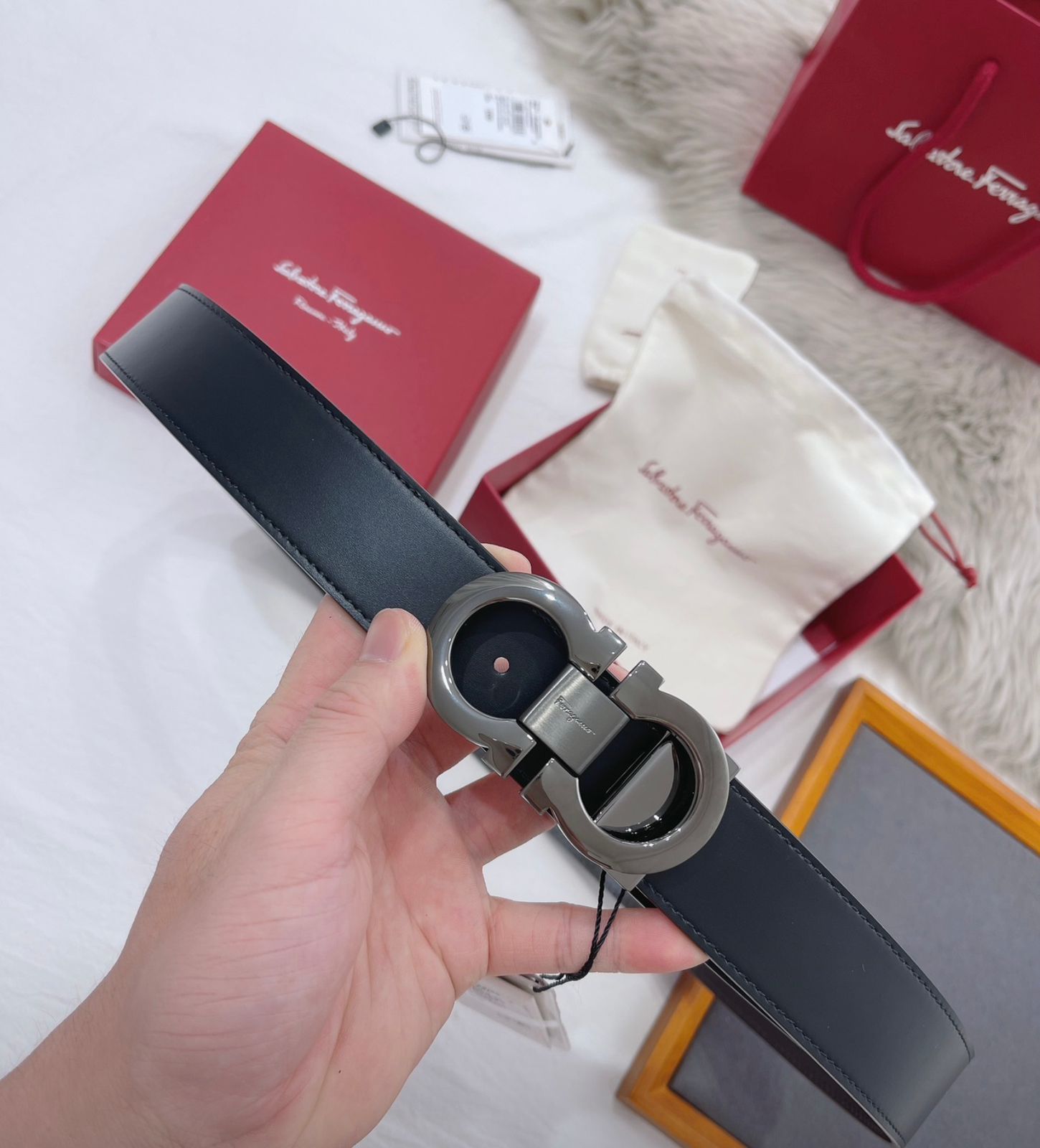 Salvatore Ferragamo Gancini Reversible Leather Belt in Gunmetal Tone